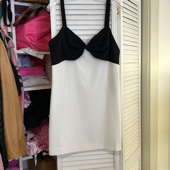 Karl Lagerfeld Dresses & Skirts - KARL LAGERFELD PARIS black and white dress NEW